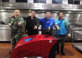 苏州市工厂、单位、学校食堂大型油烟机|风机|油烟净化器专业清洗